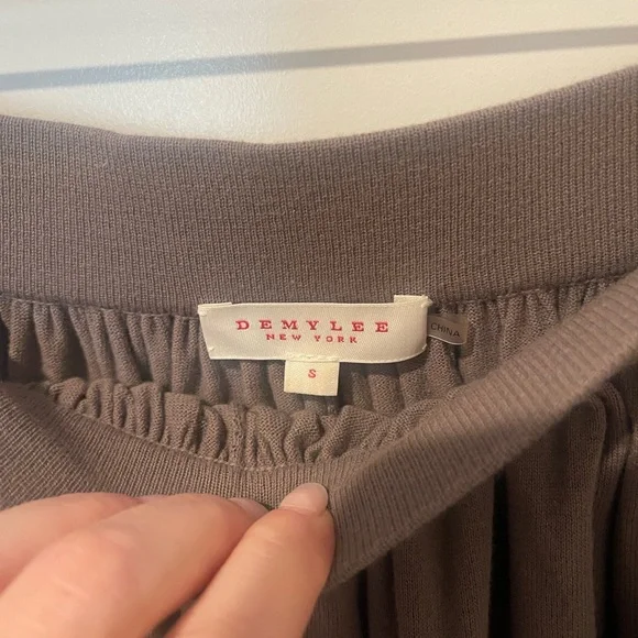 Demylee A-Line Skirt in Dark Taupe - Picture 4 of 5